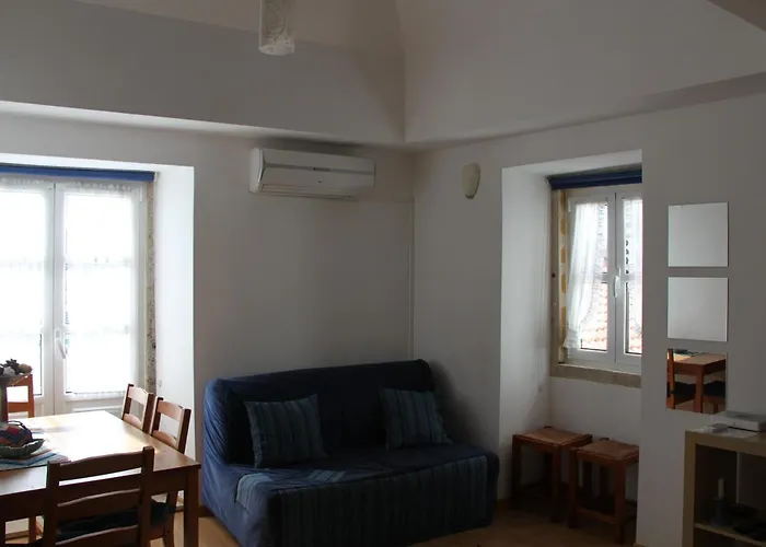 Lisbon Castle Apartment